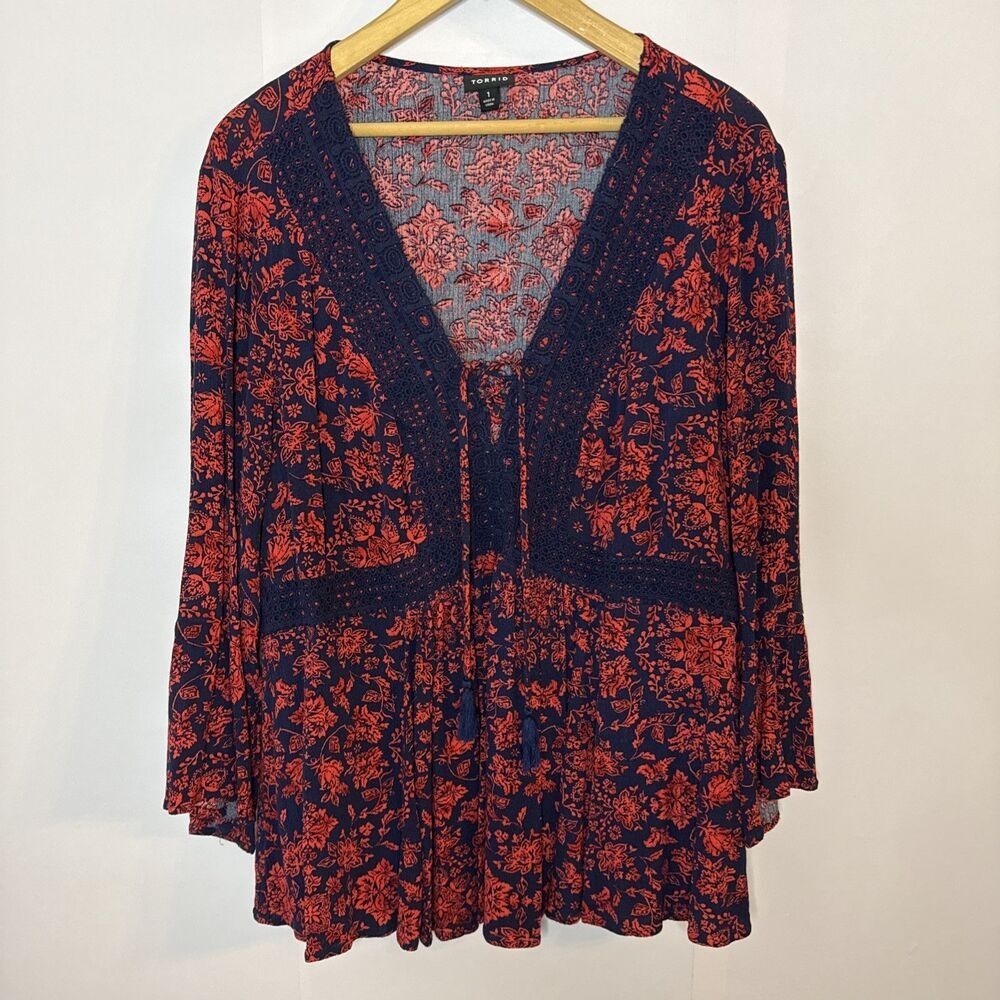 Torrid Women's‎ Floral Print Lace Trim Tie Front Peasant Blouse Top